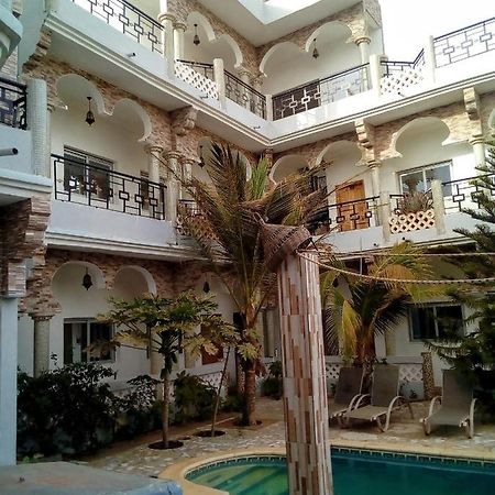 Hotel Paradialaw Дакар Экстерьер фото